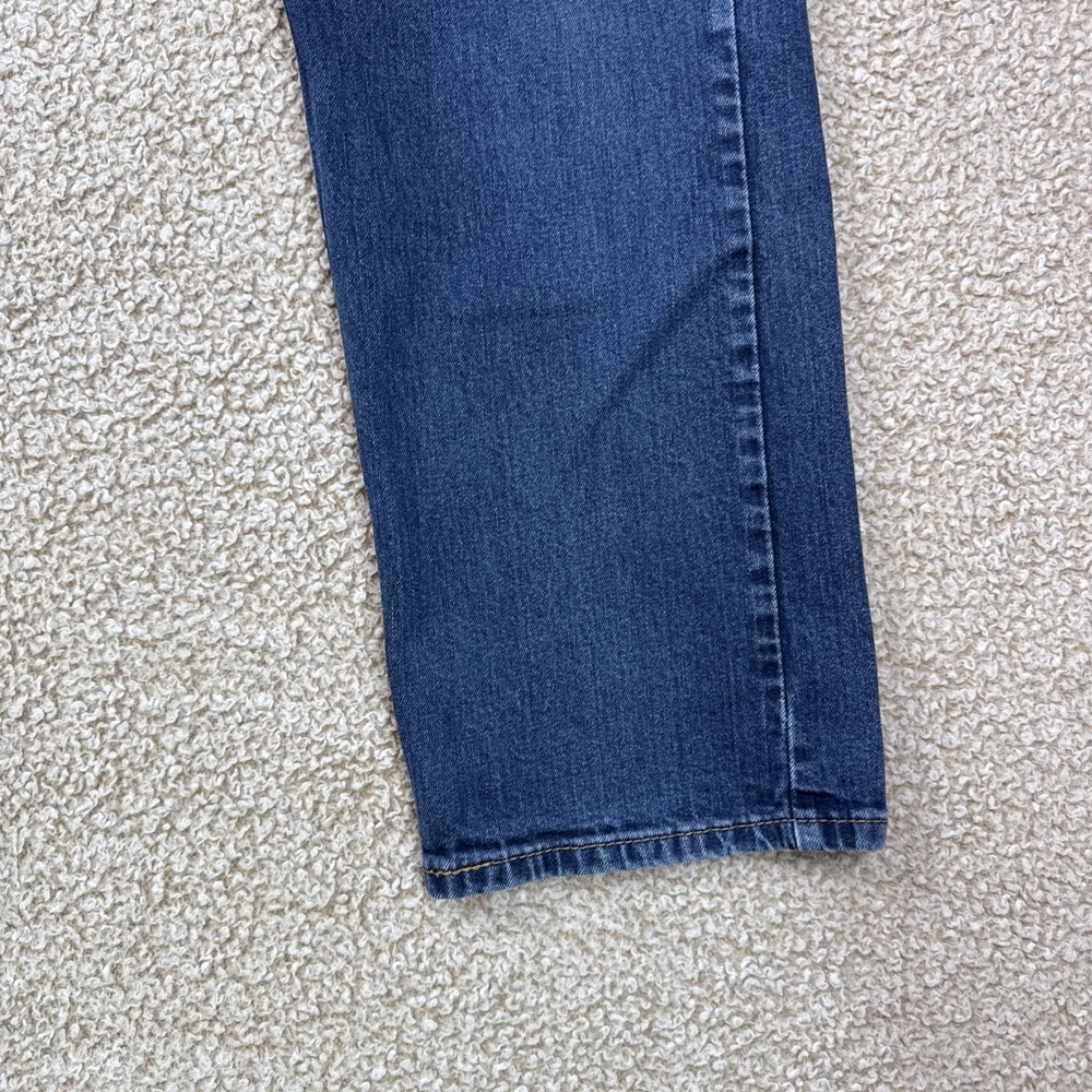 Levi's 505 Jeans Mens 38x30 Blue Regular Straight Medium Wash Mid Rise Denim - Picture 2 of 16